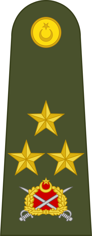 Kara Kuvvetleri Korgeneral rütbe işareti